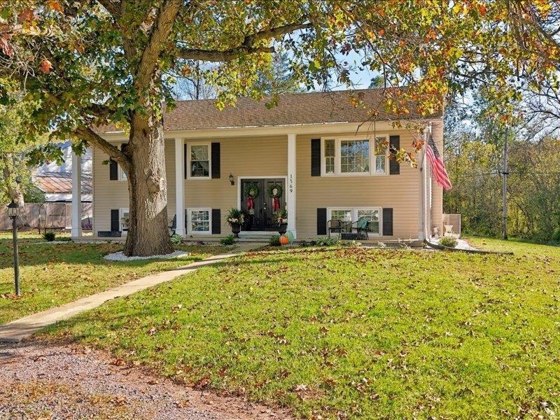 1569 PATTERSON MILL RD, GROTTOES, Virginia 24441, 4 Bedrooms Bedrooms, ,3 BathroomsBathrooms,Residential,1569 PATTERSON MILL RD,683292 MLS # 683292 1569 PATTERSON MILL RD, GROTTOES, Virginia 24441, 4 Bedrooms Bedrooms, ,3 BathroomsBathrooms,Residential,1569 PATTERSON MILL RD,683292 MLS # 683292