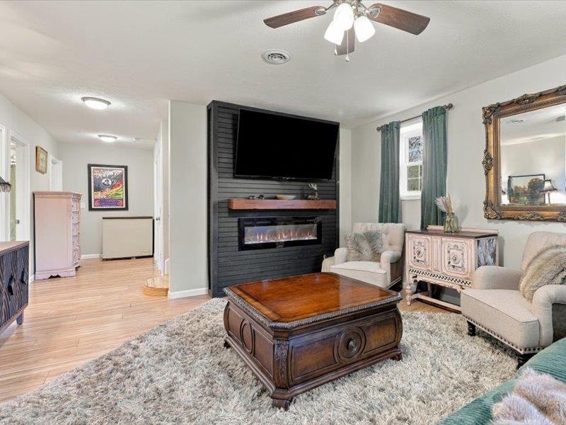 1569 PATTERSON MILL RD, GROTTOES, Virginia 24441, 4 Bedrooms Bedrooms, ,3 BathroomsBathrooms,Residential,1569 PATTERSON MILL RD,683292 MLS # 683292 1569 PATTERSON MILL RD, GROTTOES, Virginia 24441, 4 Bedrooms Bedrooms, ,3 BathroomsBathrooms,Residential,1569 PATTERSON MILL RD,683292 MLS # 683292