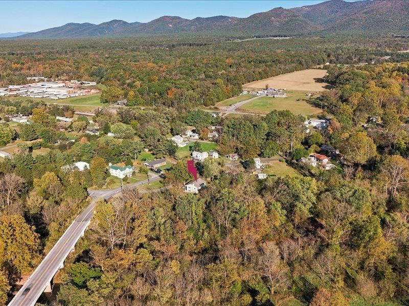 1569 PATTERSON MILL RD, GROTTOES, Virginia 24441, 4 Bedrooms Bedrooms, ,3 BathroomsBathrooms,Residential,1569 PATTERSON MILL RD,683292 MLS # 683292 1569 PATTERSON MILL RD, GROTTOES, Virginia 24441, 4 Bedrooms Bedrooms, ,3 BathroomsBathrooms,Residential,1569 PATTERSON MILL RD,683292 MLS # 683292