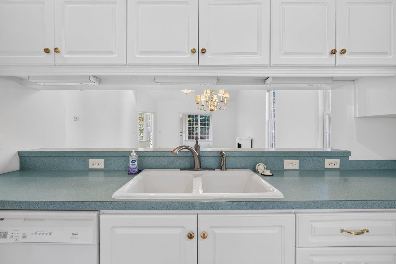 381 SPRING OAKS DR, ROCKINGHAM, Virginia 22801, 2 Bedrooms Bedrooms, ,2 BathroomsBathrooms,Residential,381 SPRING OAKS DR,683293 MLS # 683293 381 SPRING OAKS DR, ROCKINGHAM, Virginia 22801, 2 Bedrooms Bedrooms, ,2 BathroomsBathrooms,Residential,381 SPRING OAKS DR,683293 MLS # 683293
