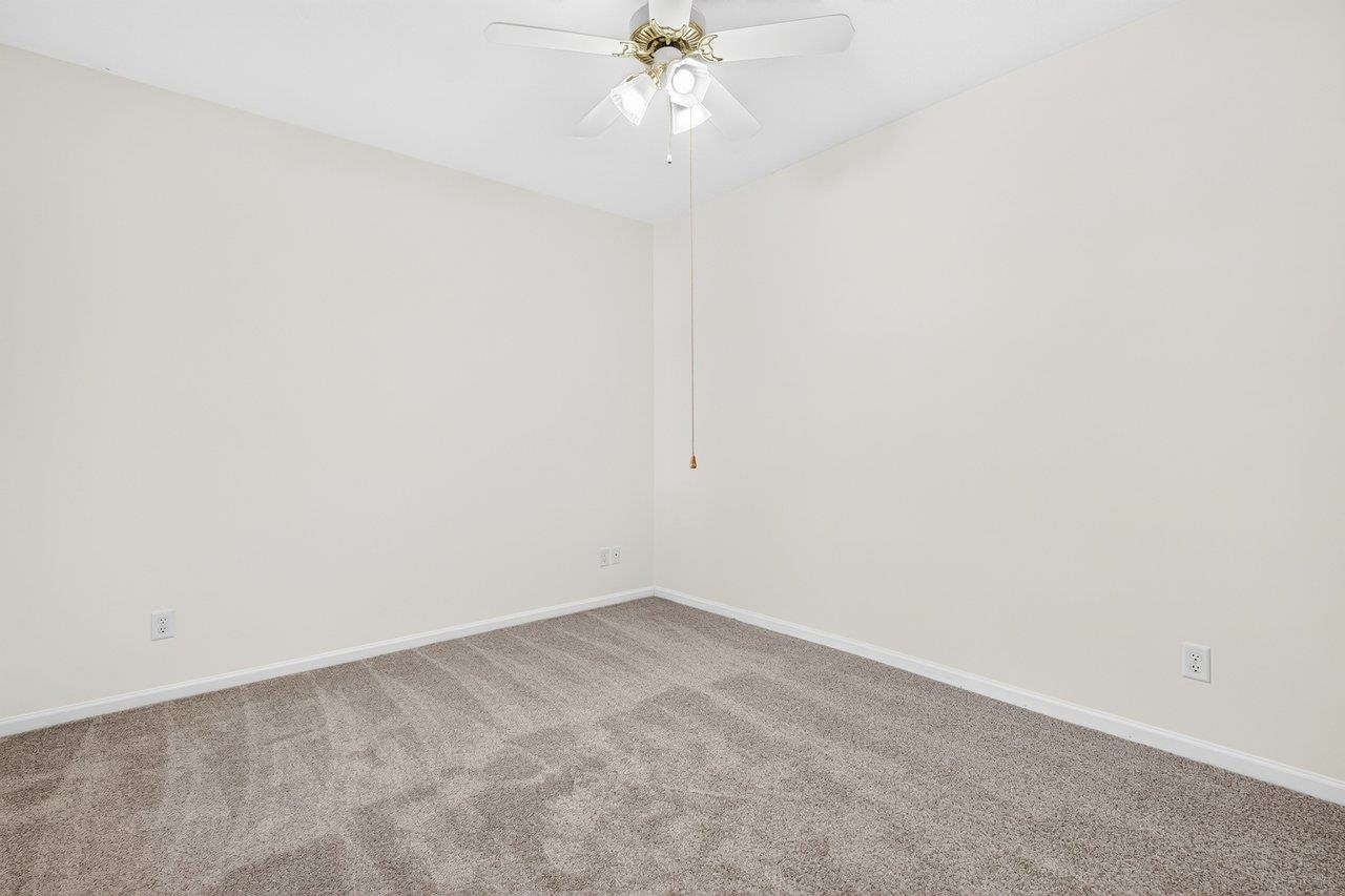 381 SPRING OAKS DR, ROCKINGHAM, Virginia 22801, 2 Bedrooms Bedrooms, ,2 BathroomsBathrooms,Residential,381 SPRING OAKS DR,683293 MLS # 683293 381 SPRING OAKS DR, ROCKINGHAM, Virginia 22801, 2 Bedrooms Bedrooms, ,2 BathroomsBathrooms,Residential,381 SPRING OAKS DR,683293 MLS # 683293