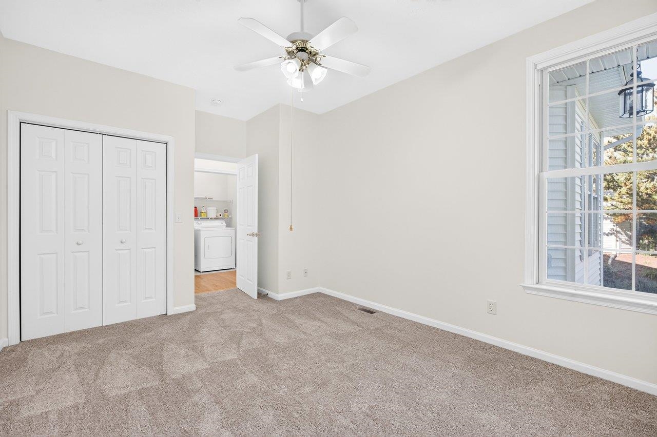 381 SPRING OAKS DR, ROCKINGHAM, Virginia 22801, 2 Bedrooms Bedrooms, ,2 BathroomsBathrooms,Residential,381 SPRING OAKS DR,683293 MLS # 683293 381 SPRING OAKS DR, ROCKINGHAM, Virginia 22801, 2 Bedrooms Bedrooms, ,2 BathroomsBathrooms,Residential,381 SPRING OAKS DR,683293 MLS # 683293