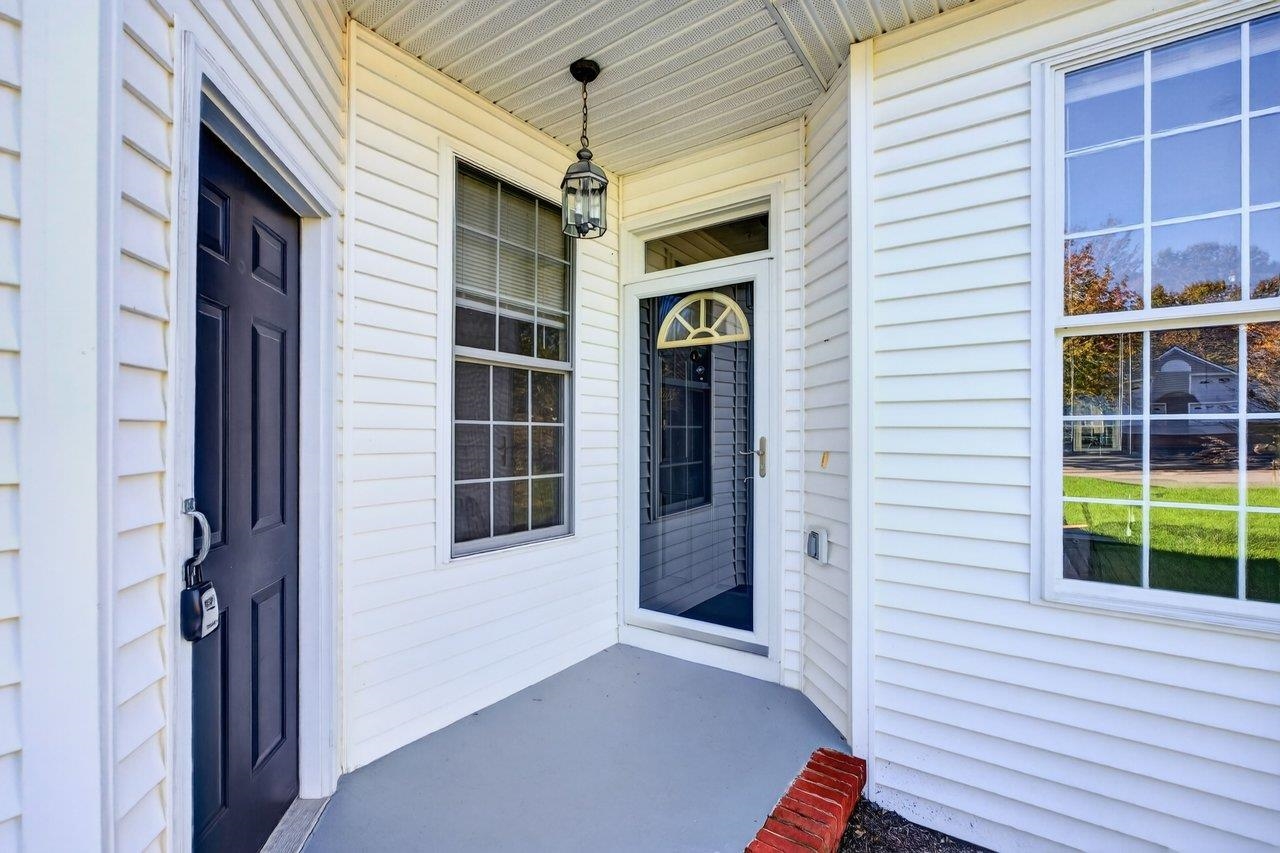 381 SPRING OAKS DR, ROCKINGHAM, Virginia 22801, 2 Bedrooms Bedrooms, ,2 BathroomsBathrooms,Residential,381 SPRING OAKS DR,683293 MLS # 683293 381 SPRING OAKS DR, ROCKINGHAM, Virginia 22801, 2 Bedrooms Bedrooms, ,2 BathroomsBathrooms,Residential,381 SPRING OAKS DR,683293 MLS # 683293