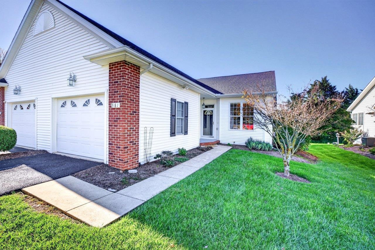 381 SPRING OAKS DR, ROCKINGHAM, Virginia 22801, 2 Bedrooms Bedrooms, ,2 BathroomsBathrooms,Residential,381 SPRING OAKS DR,683293 MLS # 683293 381 SPRING OAKS DR, ROCKINGHAM, Virginia 22801, 2 Bedrooms Bedrooms, ,2 BathroomsBathrooms,Residential,381 SPRING OAKS DR,683293 MLS # 683293