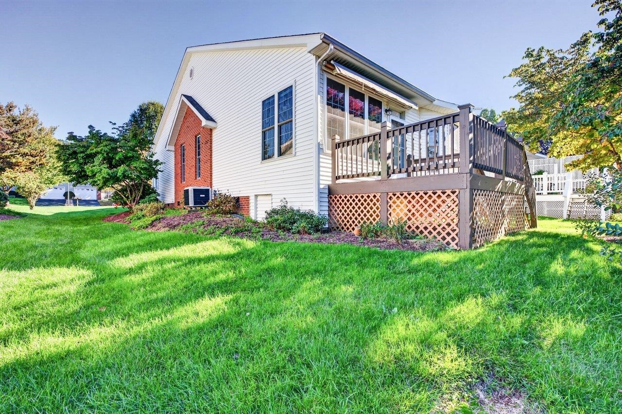 381 SPRING OAKS DR, ROCKINGHAM, Virginia 22801, 2 Bedrooms Bedrooms, ,2 BathroomsBathrooms,Residential,381 SPRING OAKS DR,683293 MLS # 683293 381 SPRING OAKS DR, ROCKINGHAM, Virginia 22801, 2 Bedrooms Bedrooms, ,2 BathroomsBathrooms,Residential,381 SPRING OAKS DR,683293 MLS # 683293