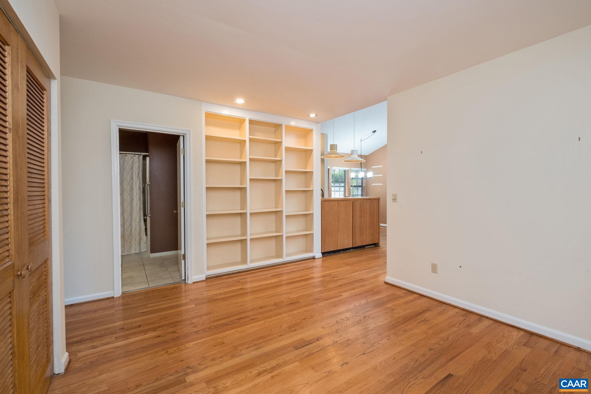 209 TURKEY RDG, CHARLOTTESVILLE, Virginia 22903, 2 Bedrooms Bedrooms, ,2 BathroomsBathrooms,Residential,209 TURKEY RDG,683296 MLS # 683296