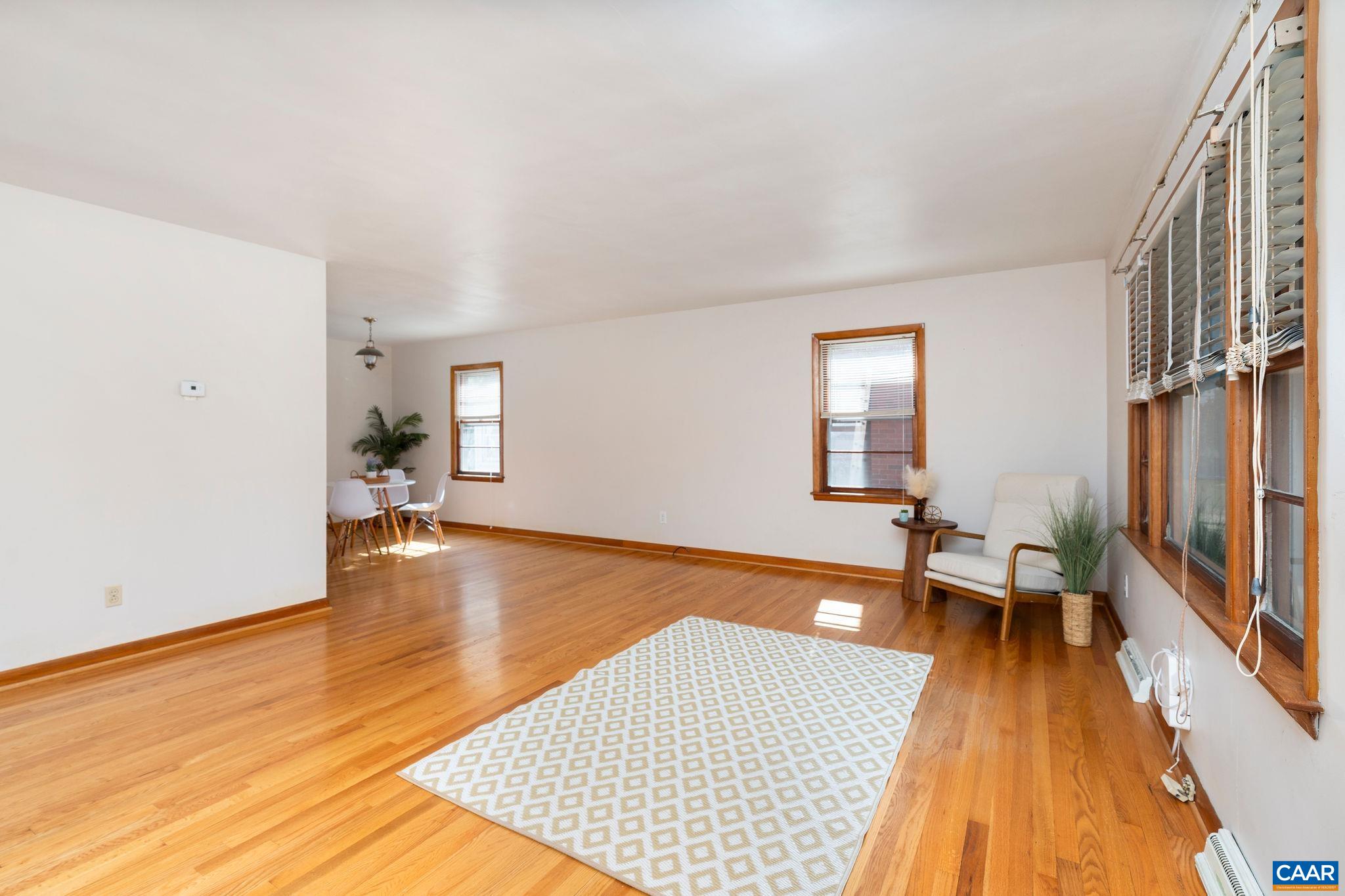 1005 BAYLOR ST, STAUNTON, Virginia 24401, 2 Bedrooms Bedrooms, ,1 BathroomBathrooms,Residential,1005 BAYLOR ST,683297 MLS # 683297