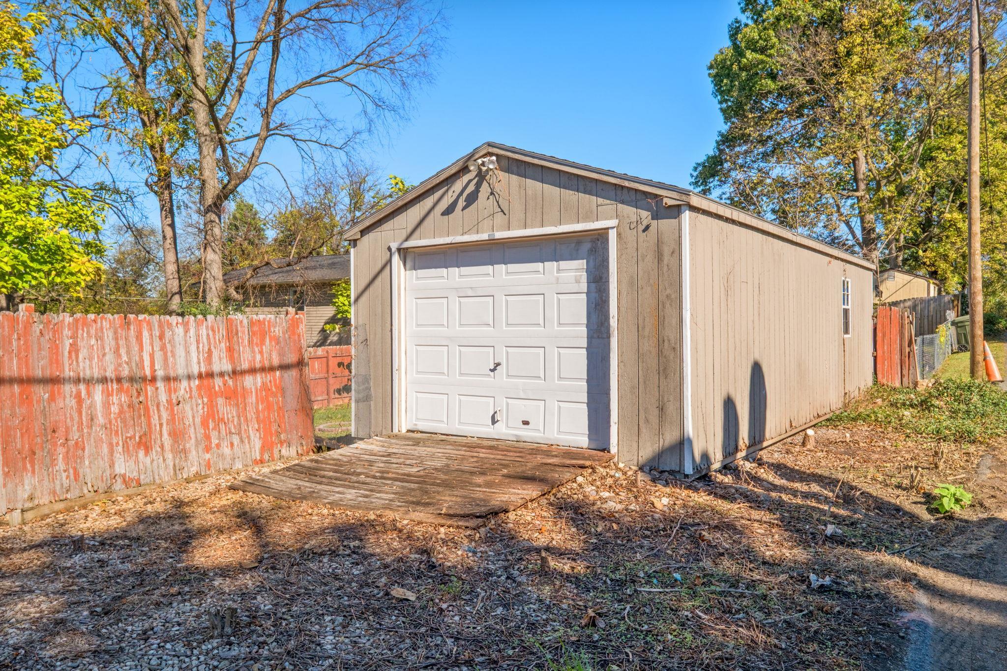 715 BRIDGE AVE, WAYNESBORO, Virginia 22980, 3 Bedrooms Bedrooms, ,2 BathroomsBathrooms,Residential,Bridge Ave starter home,715 BRIDGE AVE,683307 MLS # 683307 715 BRIDGE AVE, WAYNESBORO, Virginia 22980, 3 Bedrooms Bedrooms, ,2 BathroomsBathrooms,Residential,Bridge Ave starter home,715 BRIDGE AVE,683307 MLS # 683307