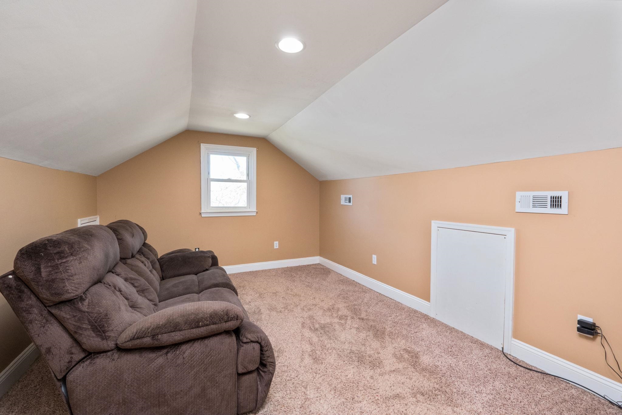 715 BRIDGE AVE, WAYNESBORO, Virginia 22980, 3 Bedrooms Bedrooms, ,2 BathroomsBathrooms,Residential,Bridge Ave starter home,715 BRIDGE AVE,683307 MLS # 683307 715 BRIDGE AVE, WAYNESBORO, Virginia 22980, 3 Bedrooms Bedrooms, ,2 BathroomsBathrooms,Residential,Bridge Ave starter home,715 BRIDGE AVE,683307 MLS # 683307