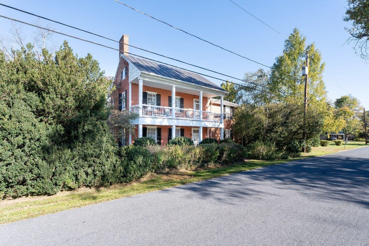 8473 MAIN ST, PORT REPUBLIC, Virginia 24471, 4 Bedrooms Bedrooms, ,2 BathroomsBathrooms,Residential,8473 MAIN ST,683309 MLS # 683309