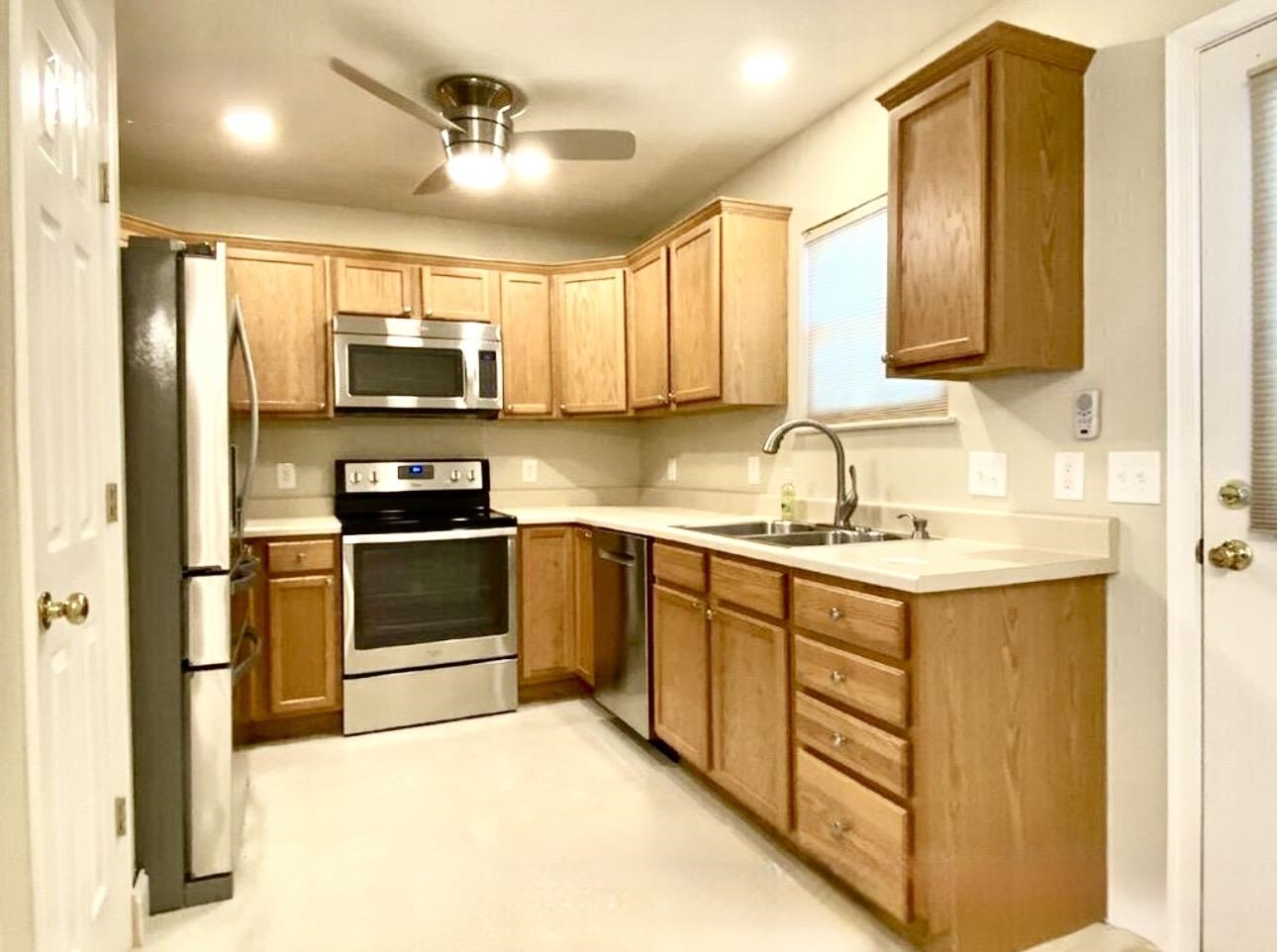 107 13TH ST, GROTTOES, Virginia 24441, 2 Bedrooms Bedrooms, ,2 BathroomsBathrooms,Residential,107 13TH ST,683310 MLS # 683310 107 13TH ST, GROTTOES, Virginia 24441, 2 Bedrooms Bedrooms, ,2 BathroomsBathrooms,Residential,107 13TH ST,683310 MLS # 683310