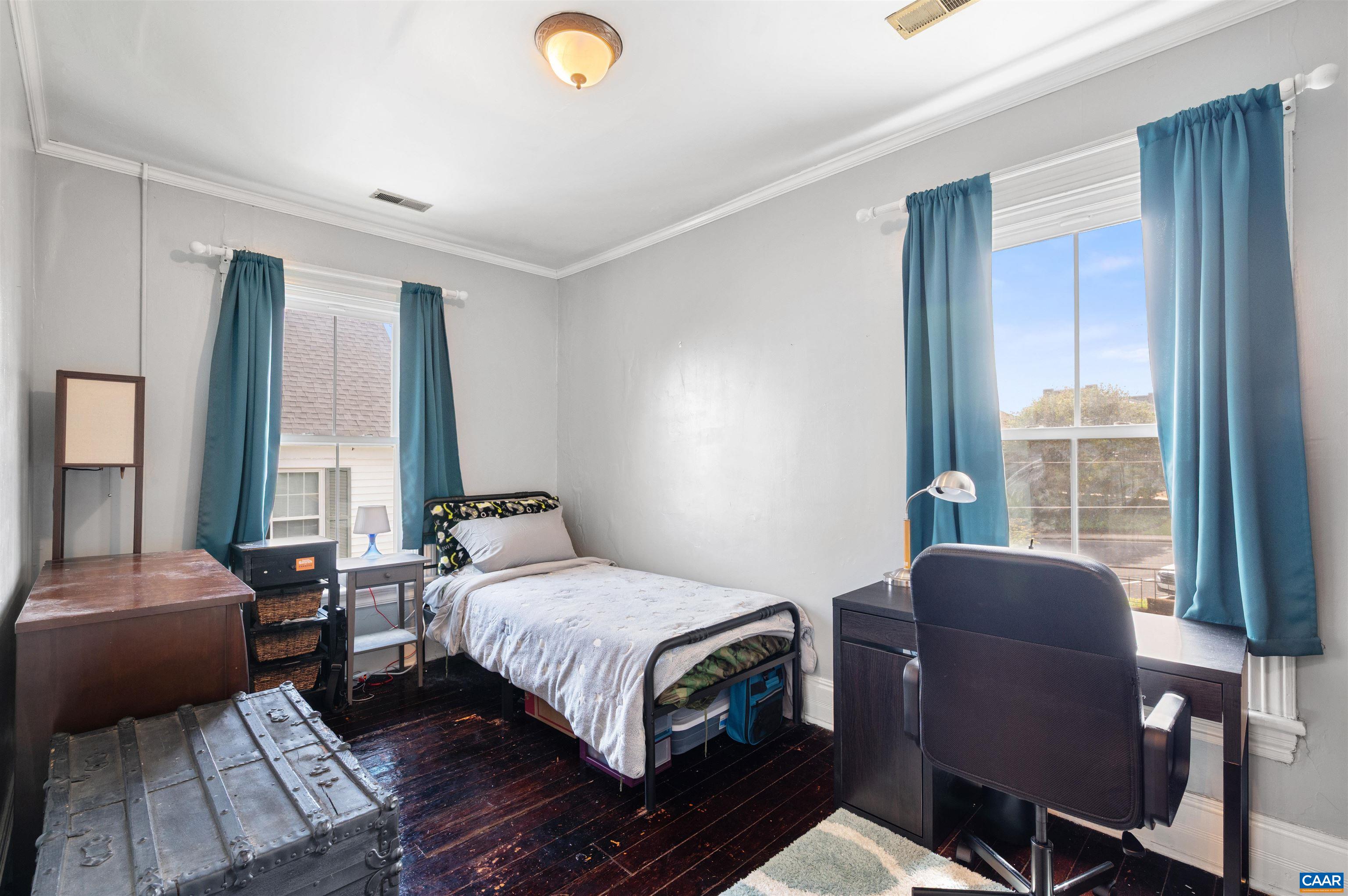 173 W MAIN ST, ORANGE, Virginia 22960, 4 Bedrooms Bedrooms, ,2 BathroomsBathrooms,Residential,173 W MAIN ST,683227 MLS # 683227 173 W MAIN ST, ORANGE, Virginia 22960, 4 Bedrooms Bedrooms, ,2 BathroomsBathrooms,Residential,173 W MAIN ST,683227 MLS # 683227