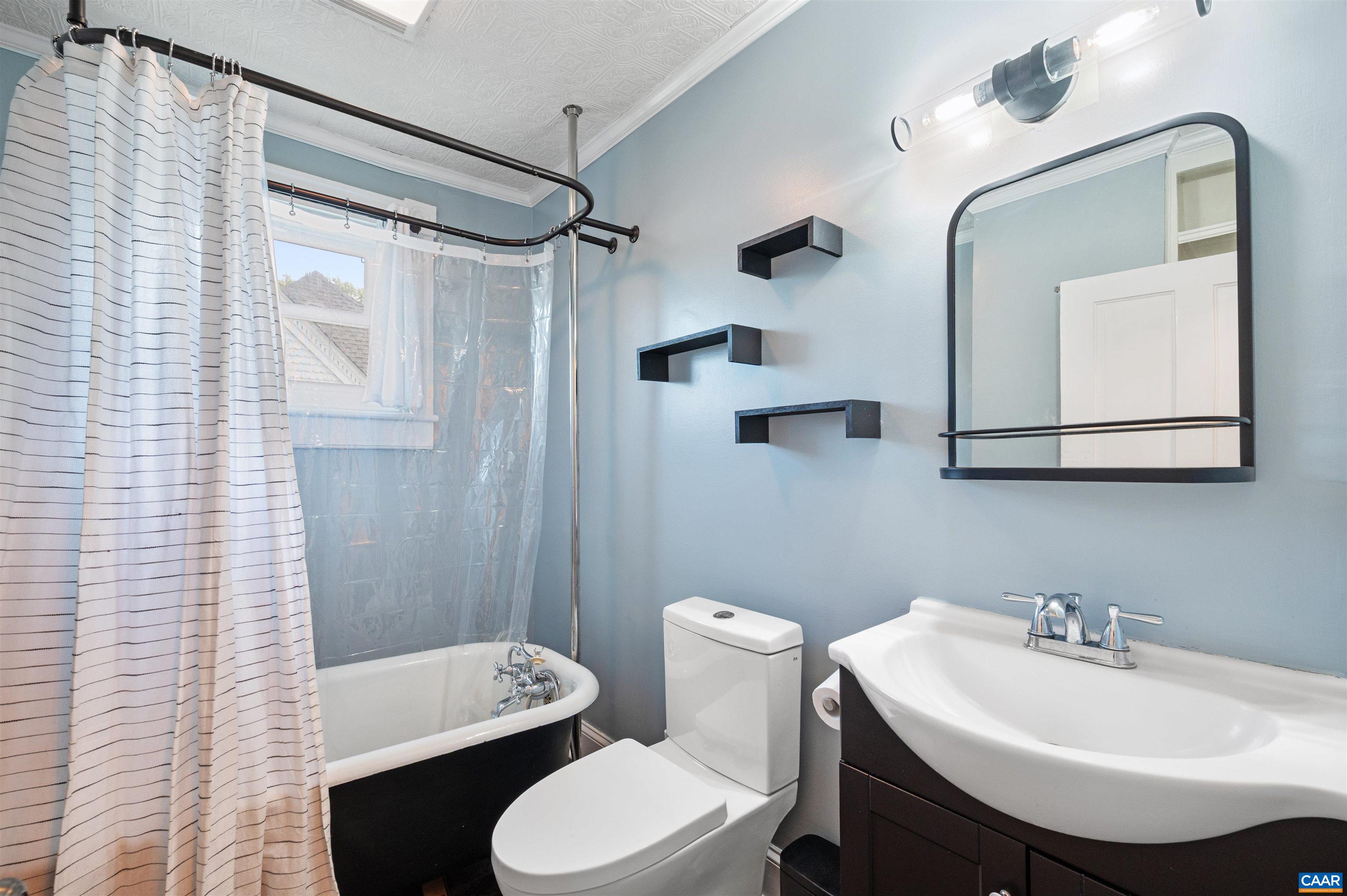 173 W MAIN ST, ORANGE, Virginia 22960, 4 Bedrooms Bedrooms, ,2 BathroomsBathrooms,Residential,173 W MAIN ST,683227 MLS # 683227 173 W MAIN ST, ORANGE, Virginia 22960, 4 Bedrooms Bedrooms, ,2 BathroomsBathrooms,Residential,173 W MAIN ST,683227 MLS # 683227