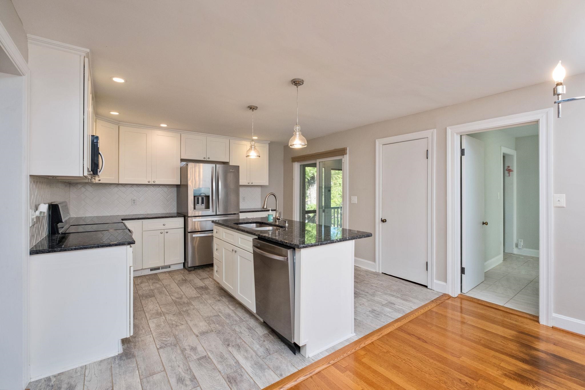 411 HENDREN AVE, STAUNTON, Virginia 24401, 4 Bedrooms Bedrooms, ,2 BathroomsBathrooms,Residential,411 HENDREN AVE,683316 MLS # 683316