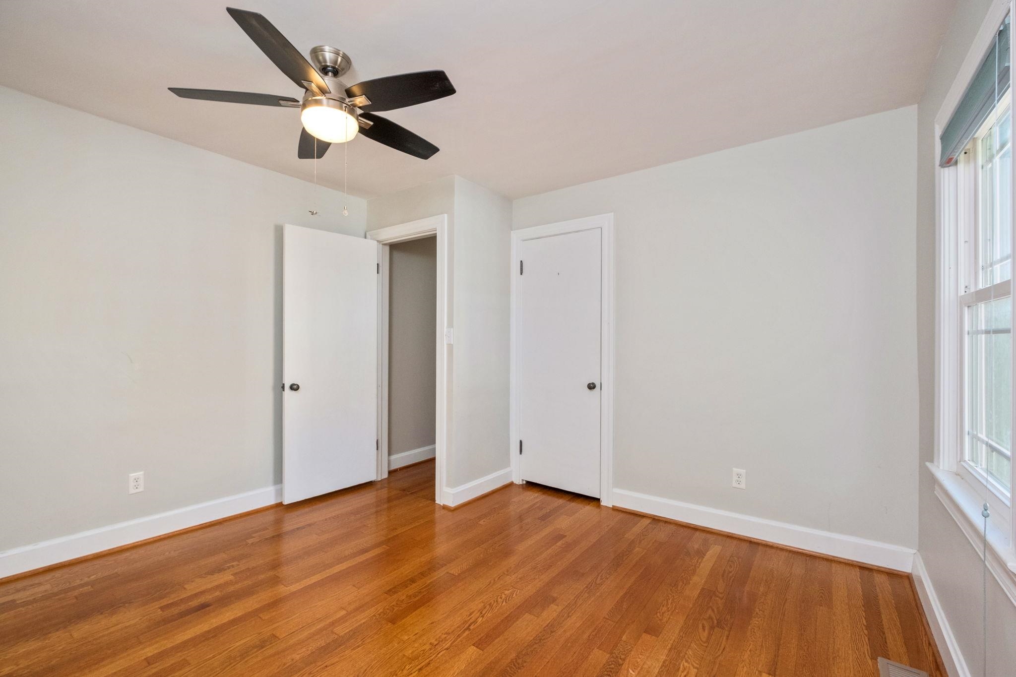 411 HENDREN AVE, STAUNTON, Virginia 24401, 4 Bedrooms Bedrooms, ,2 BathroomsBathrooms,Residential,411 HENDREN AVE,683316 MLS # 683316