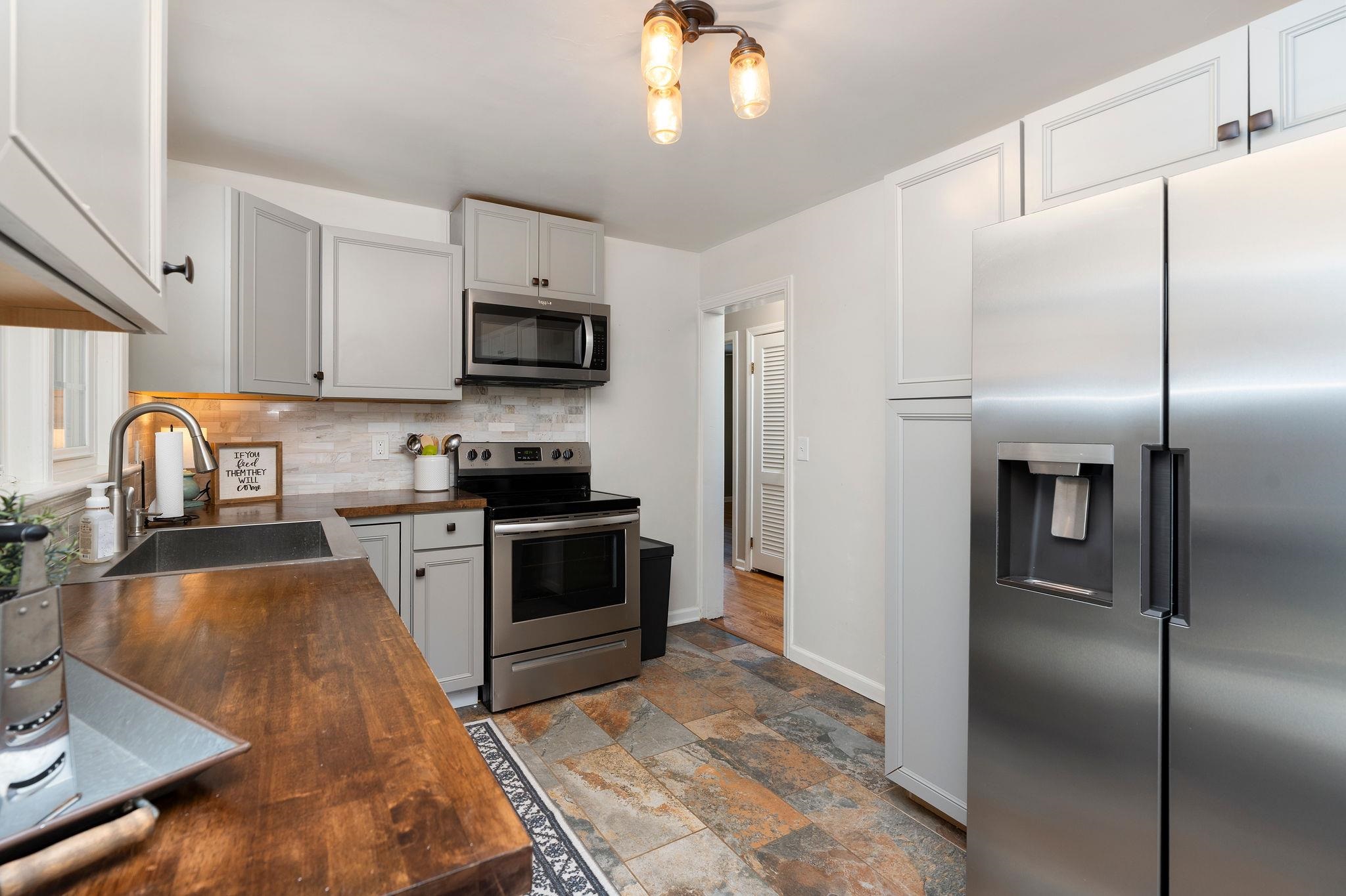 365 LOFTON RD, RAPHINE, Virginia 24472, 3 Bedrooms Bedrooms, ,1 BathroomBathrooms,Residential,365 LOFTON RD,683317 MLS # 683317