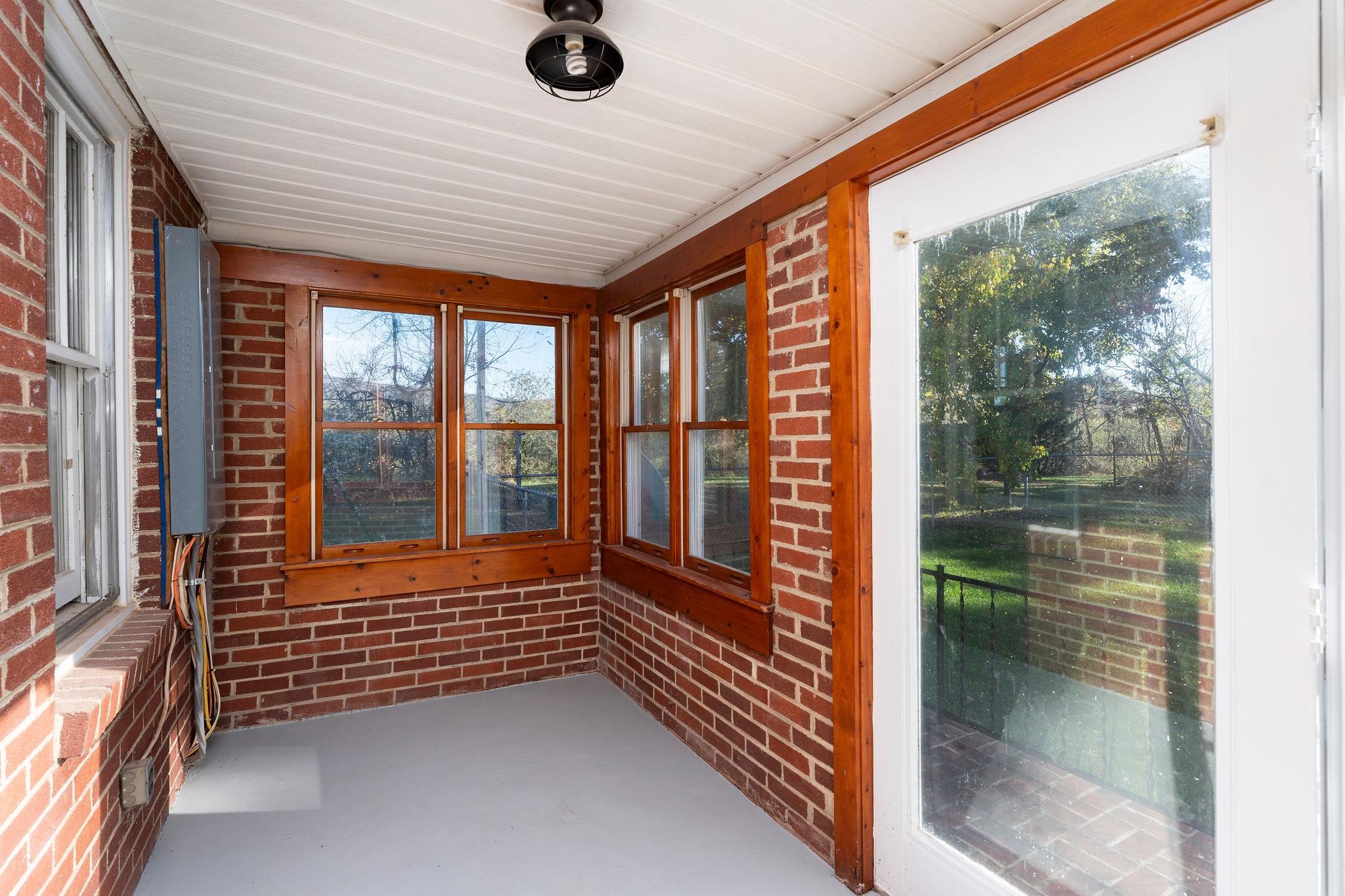 365 LOFTON RD, RAPHINE, Virginia 24472, 3 Bedrooms Bedrooms, ,1 BathroomBathrooms,Residential,365 LOFTON RD,683317 MLS # 683317