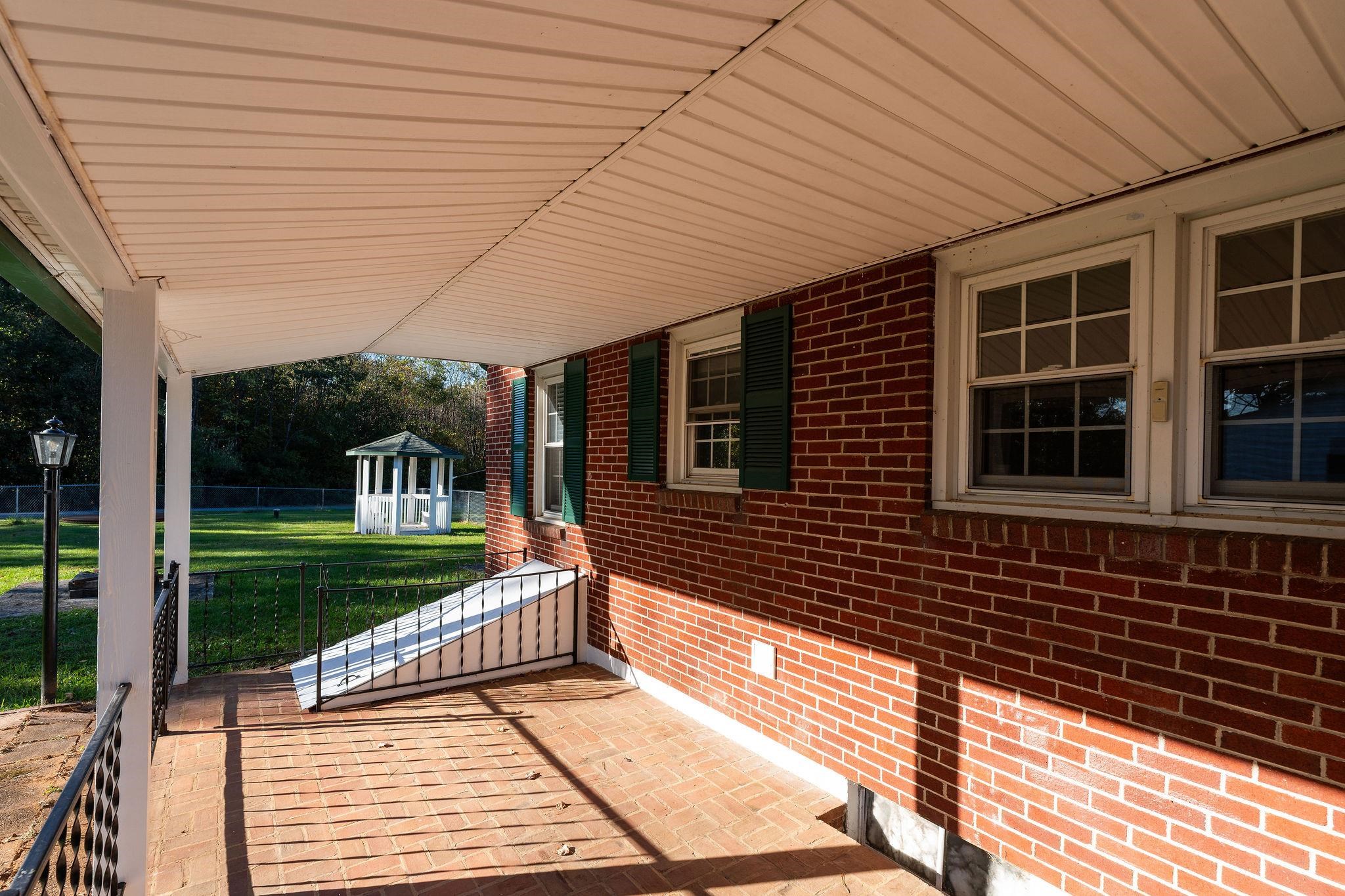 365 LOFTON RD, RAPHINE, Virginia 24472, 3 Bedrooms Bedrooms, ,1 BathroomBathrooms,Residential,365 LOFTON RD,683317 MLS # 683317