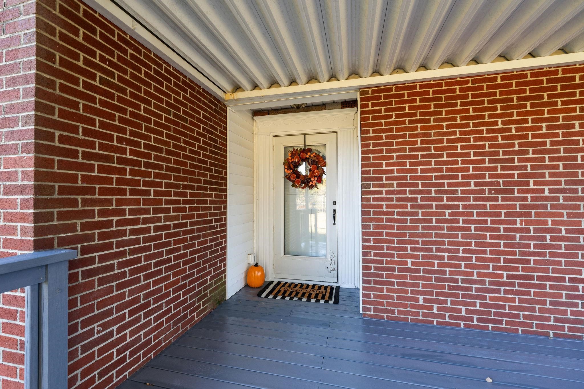 365 LOFTON RD, RAPHINE, Virginia 24472, 3 Bedrooms Bedrooms, ,1 BathroomBathrooms,Residential,365 LOFTON RD,683317 MLS # 683317