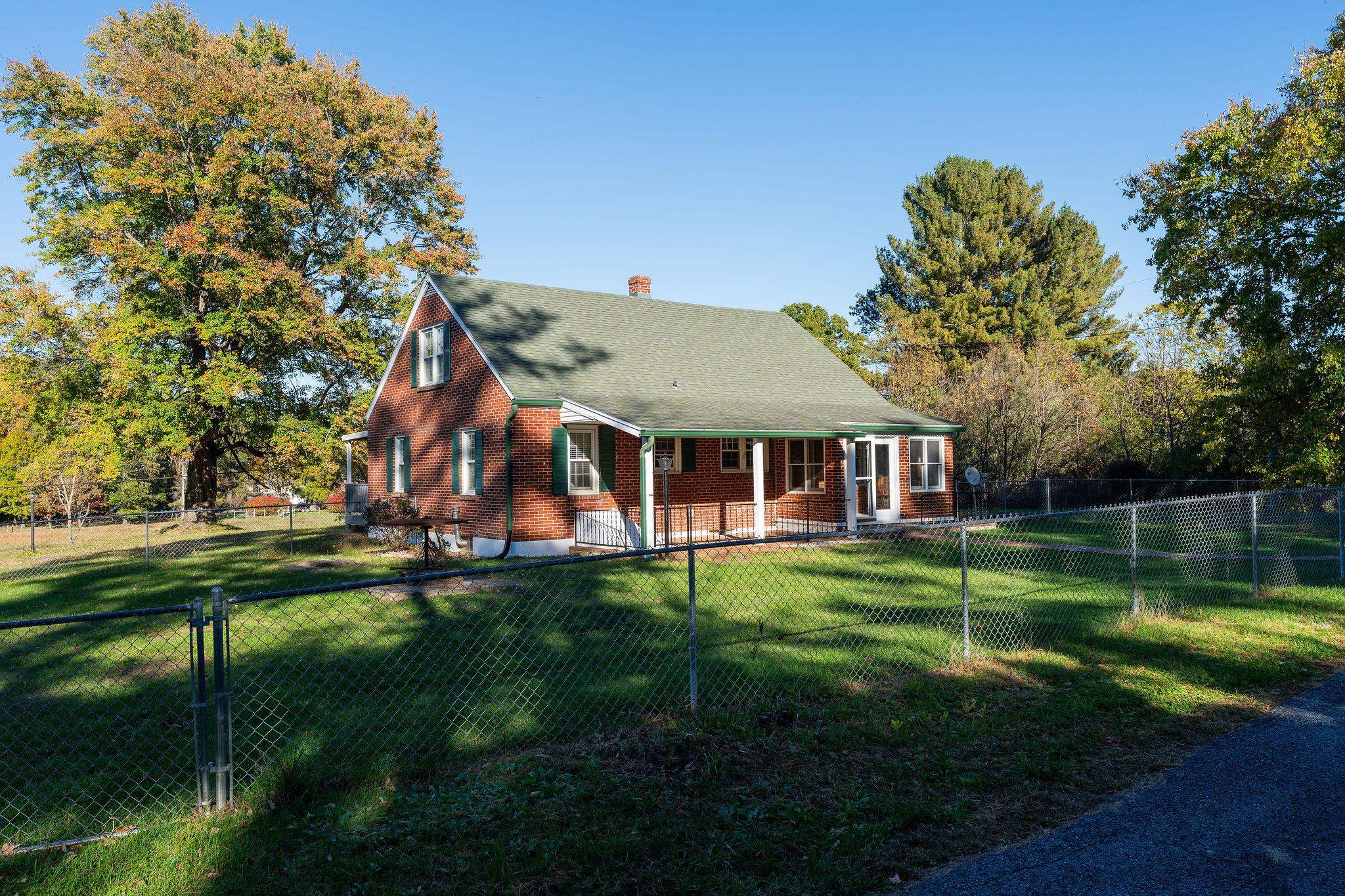 365 LOFTON RD, RAPHINE, Virginia 24472, 3 Bedrooms Bedrooms, ,1 BathroomBathrooms,Residential,365 LOFTON RD,683317 MLS # 683317