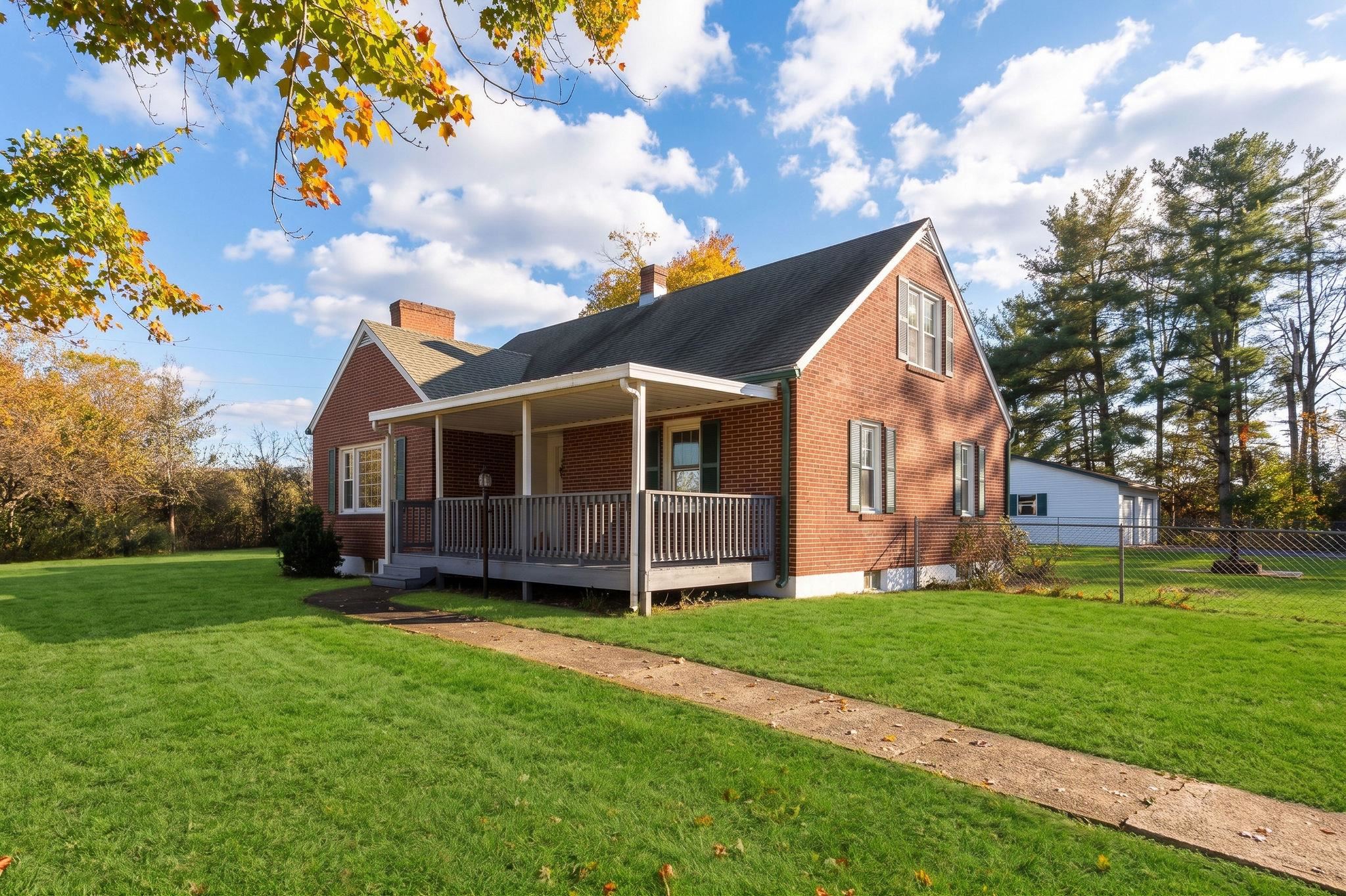 365 LOFTON RD, RAPHINE, Virginia 24472, 3 Bedrooms Bedrooms, ,1 BathroomBathrooms,Residential,365 LOFTON RD,683317 MLS # 683317