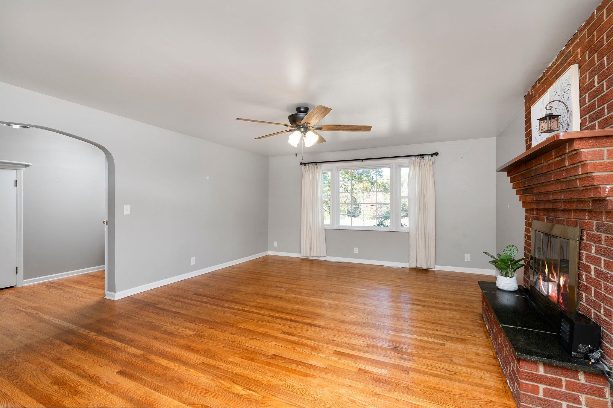 365 LOFTON RD, RAPHINE, Virginia 24472, 3 Bedrooms Bedrooms, ,1 BathroomBathrooms,Residential,365 LOFTON RD,683317 MLS # 683317