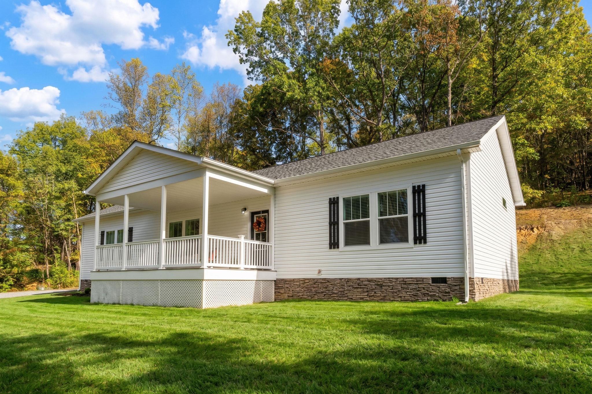 6614 N LEE HWY, FAIRFIELD, Virginia 24435, 3 Bedrooms Bedrooms, ,2 BathroomsBathrooms,Residential,6614 N LEE HWY,683318 MLS # 683318 6614 N LEE HWY, FAIRFIELD, Virginia 24435, 3 Bedrooms Bedrooms, ,2 BathroomsBathrooms,Residential,6614 N LEE HWY,683318 MLS # 683318