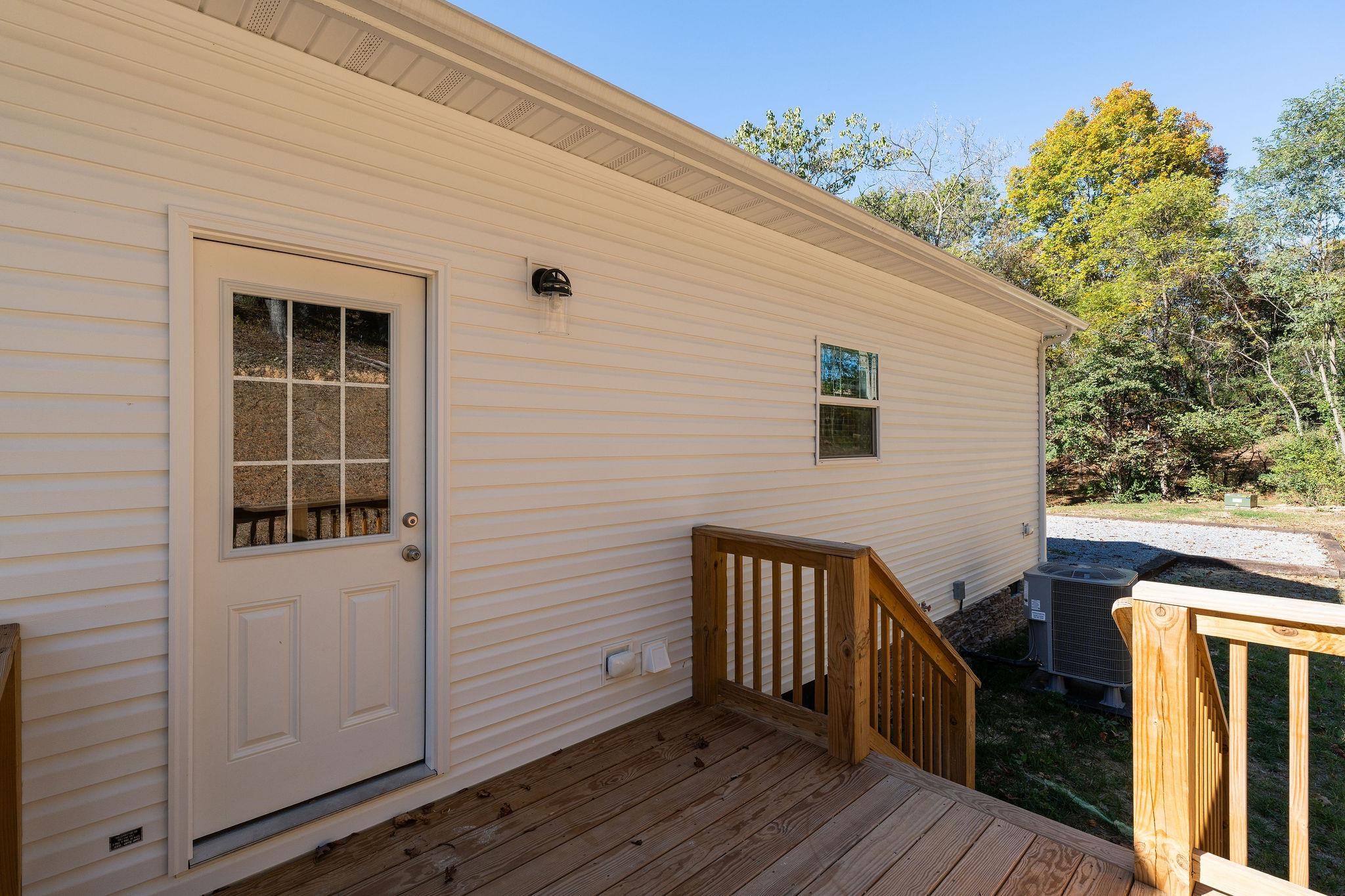 6614 N LEE HWY, FAIRFIELD, Virginia 24435, 3 Bedrooms Bedrooms, ,2 BathroomsBathrooms,Residential,6614 N LEE HWY,683318 MLS # 683318 6614 N LEE HWY, FAIRFIELD, Virginia 24435, 3 Bedrooms Bedrooms, ,2 BathroomsBathrooms,Residential,6614 N LEE HWY,683318 MLS # 683318