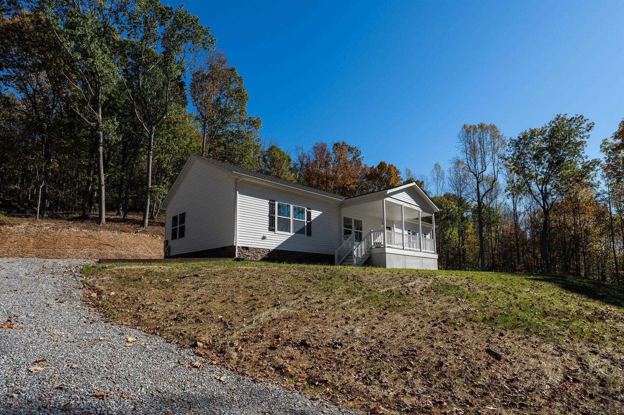 6614 N LEE HWY, FAIRFIELD, Virginia 24435, 3 Bedrooms Bedrooms, ,2 BathroomsBathrooms,Residential,6614 N LEE HWY,683318 MLS # 683318 6614 N LEE HWY, FAIRFIELD, Virginia 24435, 3 Bedrooms Bedrooms, ,2 BathroomsBathrooms,Residential,6614 N LEE HWY,683318 MLS # 683318