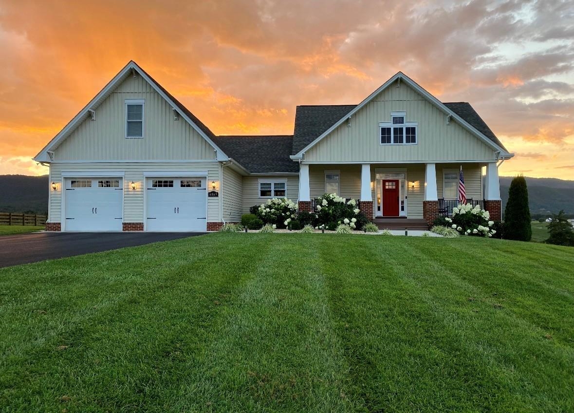 6869 EAST POINT RD, ELKTON, Virginia 22827, 4 Bedrooms Bedrooms, ,2 BathroomsBathrooms,Residential,6869 EAST POINT RD,683319 MLS # 683319 6869 EAST POINT RD, ELKTON, Virginia 22827, 4 Bedrooms Bedrooms, ,2 BathroomsBathrooms,Residential,6869 EAST POINT RD,683319 MLS # 683319
