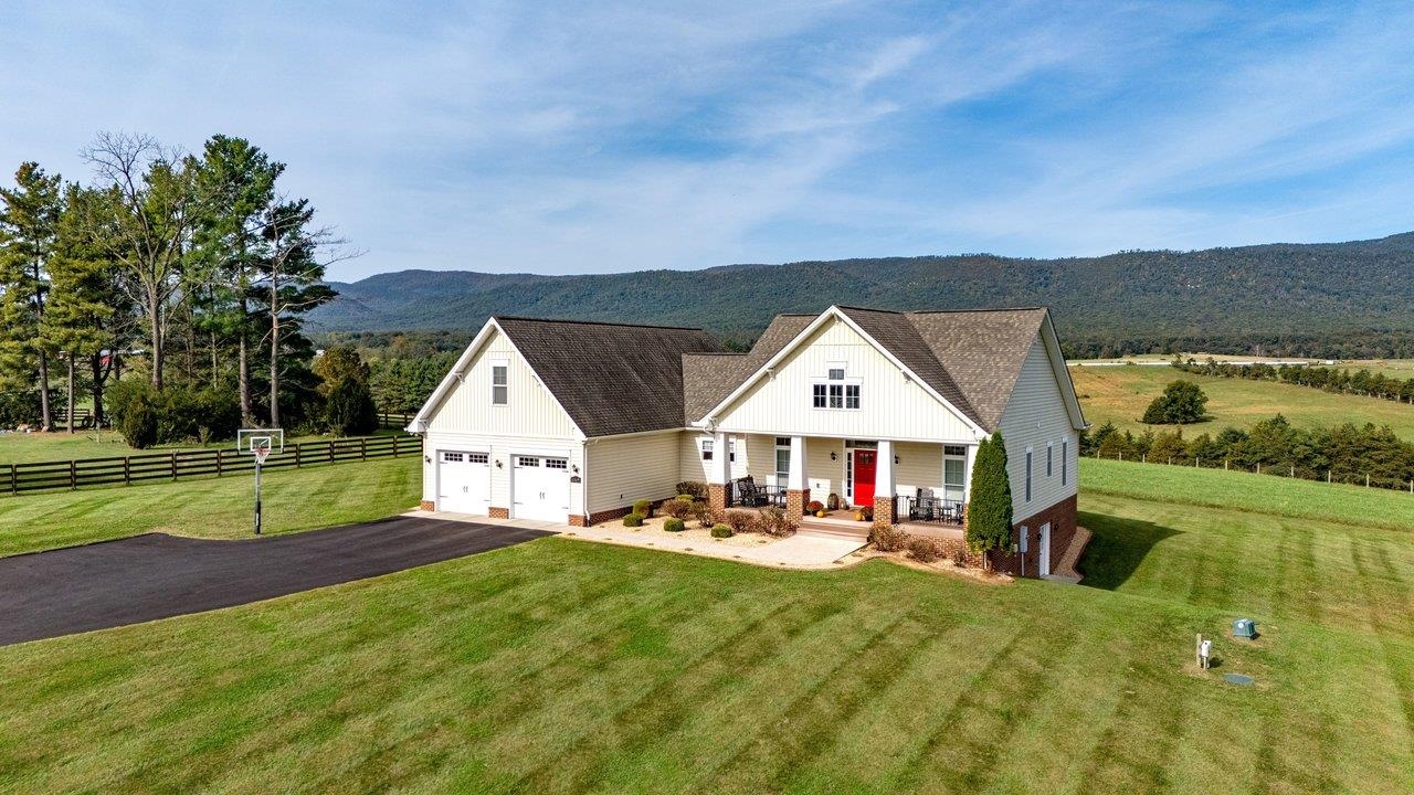 6869 EAST POINT RD, ELKTON, Virginia 22827, 4 Bedrooms Bedrooms, ,2 BathroomsBathrooms,Residential,6869 EAST POINT RD,683319 MLS # 683319 6869 EAST POINT RD, ELKTON, Virginia 22827, 4 Bedrooms Bedrooms, ,2 BathroomsBathrooms,Residential,6869 EAST POINT RD,683319 MLS # 683319
