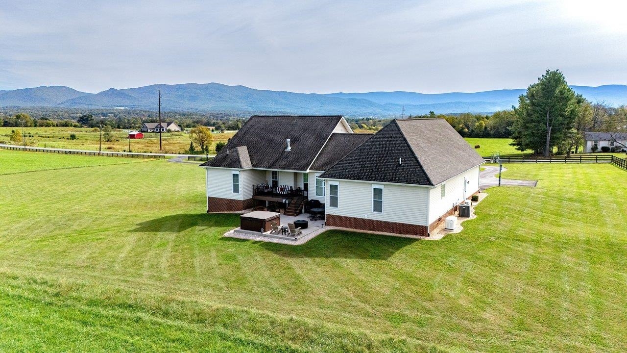 6869 EAST POINT RD, ELKTON, Virginia 22827, 4 Bedrooms Bedrooms, ,2 BathroomsBathrooms,Residential,6869 EAST POINT RD,683319 MLS # 683319 6869 EAST POINT RD, ELKTON, Virginia 22827, 4 Bedrooms Bedrooms, ,2 BathroomsBathrooms,Residential,6869 EAST POINT RD,683319 MLS # 683319