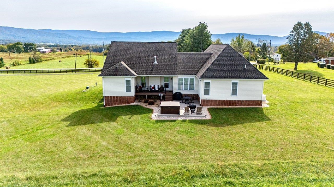 6869 EAST POINT RD, ELKTON, Virginia 22827, 4 Bedrooms Bedrooms, ,2 BathroomsBathrooms,Residential,6869 EAST POINT RD,683319 MLS # 683319 6869 EAST POINT RD, ELKTON, Virginia 22827, 4 Bedrooms Bedrooms, ,2 BathroomsBathrooms,Residential,6869 EAST POINT RD,683319 MLS # 683319