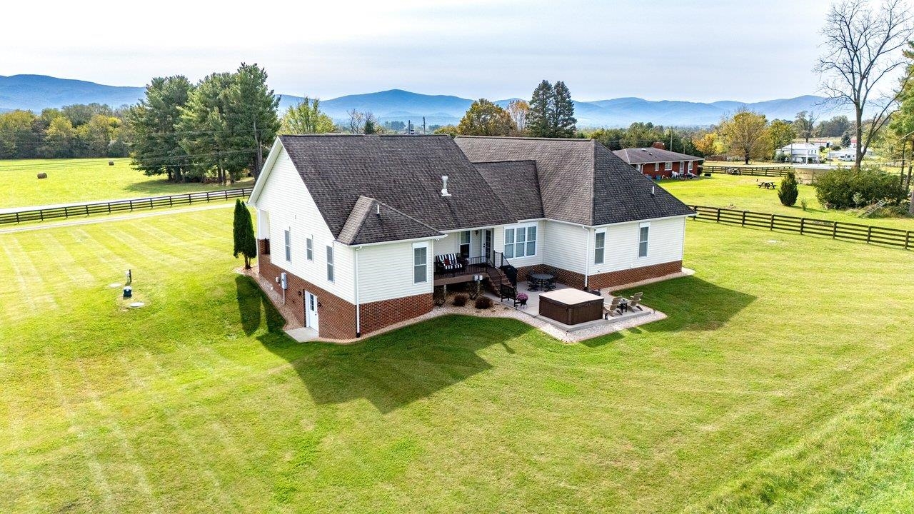 6869 EAST POINT RD, ELKTON, Virginia 22827, 4 Bedrooms Bedrooms, ,2 BathroomsBathrooms,Residential,6869 EAST POINT RD,683319 MLS # 683319 6869 EAST POINT RD, ELKTON, Virginia 22827, 4 Bedrooms Bedrooms, ,2 BathroomsBathrooms,Residential,6869 EAST POINT RD,683319 MLS # 683319