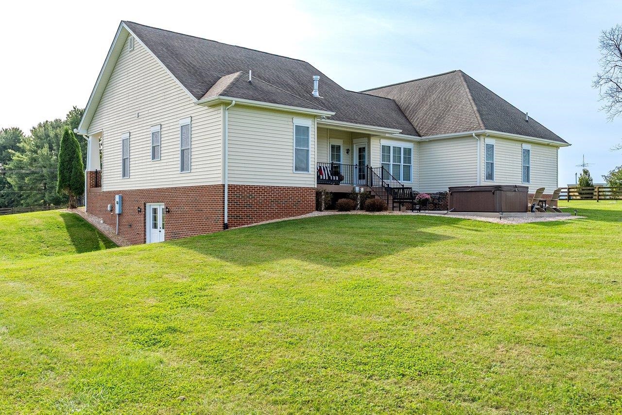 6869 EAST POINT RD, ELKTON, Virginia 22827, 4 Bedrooms Bedrooms, ,2 BathroomsBathrooms,Residential,6869 EAST POINT RD,683319 MLS # 683319 6869 EAST POINT RD, ELKTON, Virginia 22827, 4 Bedrooms Bedrooms, ,2 BathroomsBathrooms,Residential,6869 EAST POINT RD,683319 MLS # 683319