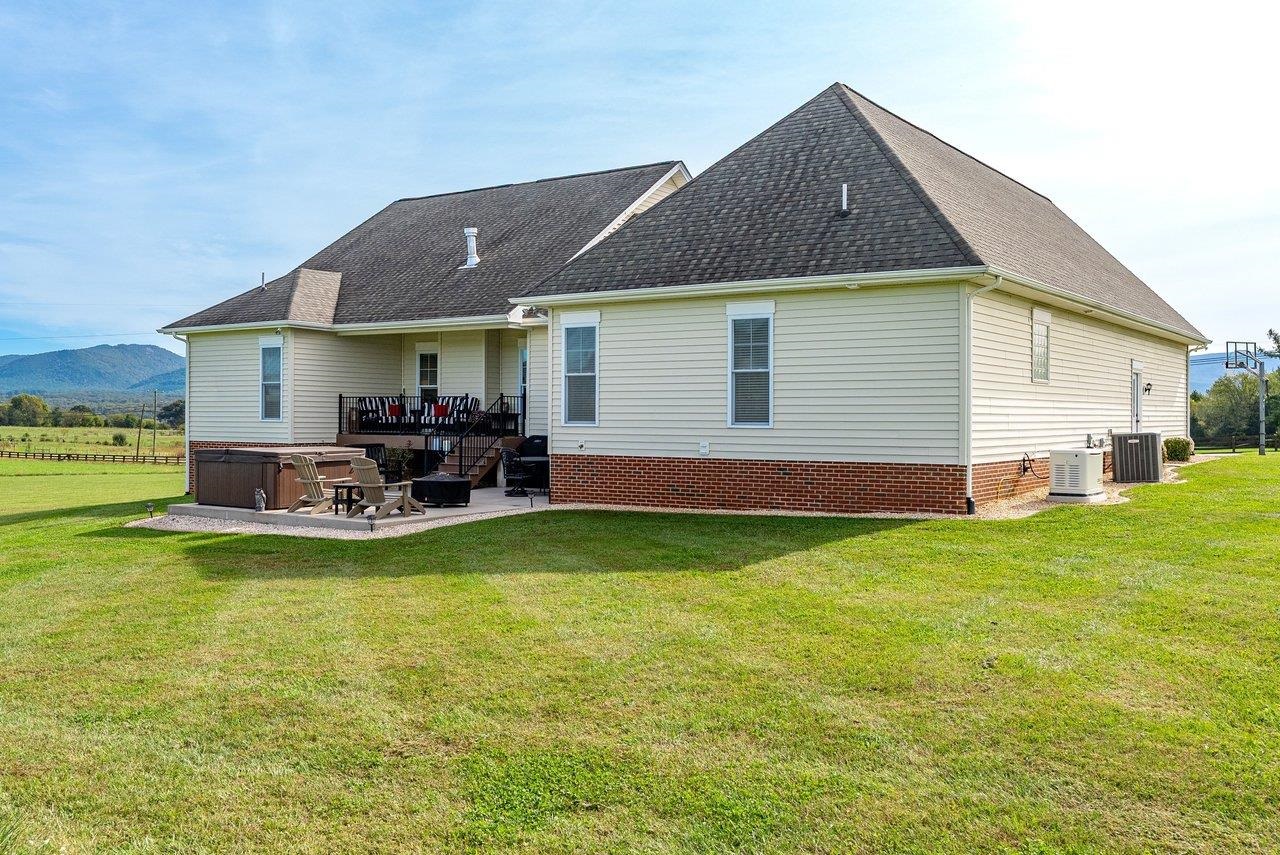 6869 EAST POINT RD, ELKTON, Virginia 22827, 4 Bedrooms Bedrooms, ,2 BathroomsBathrooms,Residential,6869 EAST POINT RD,683319 MLS # 683319 6869 EAST POINT RD, ELKTON, Virginia 22827, 4 Bedrooms Bedrooms, ,2 BathroomsBathrooms,Residential,6869 EAST POINT RD,683319 MLS # 683319