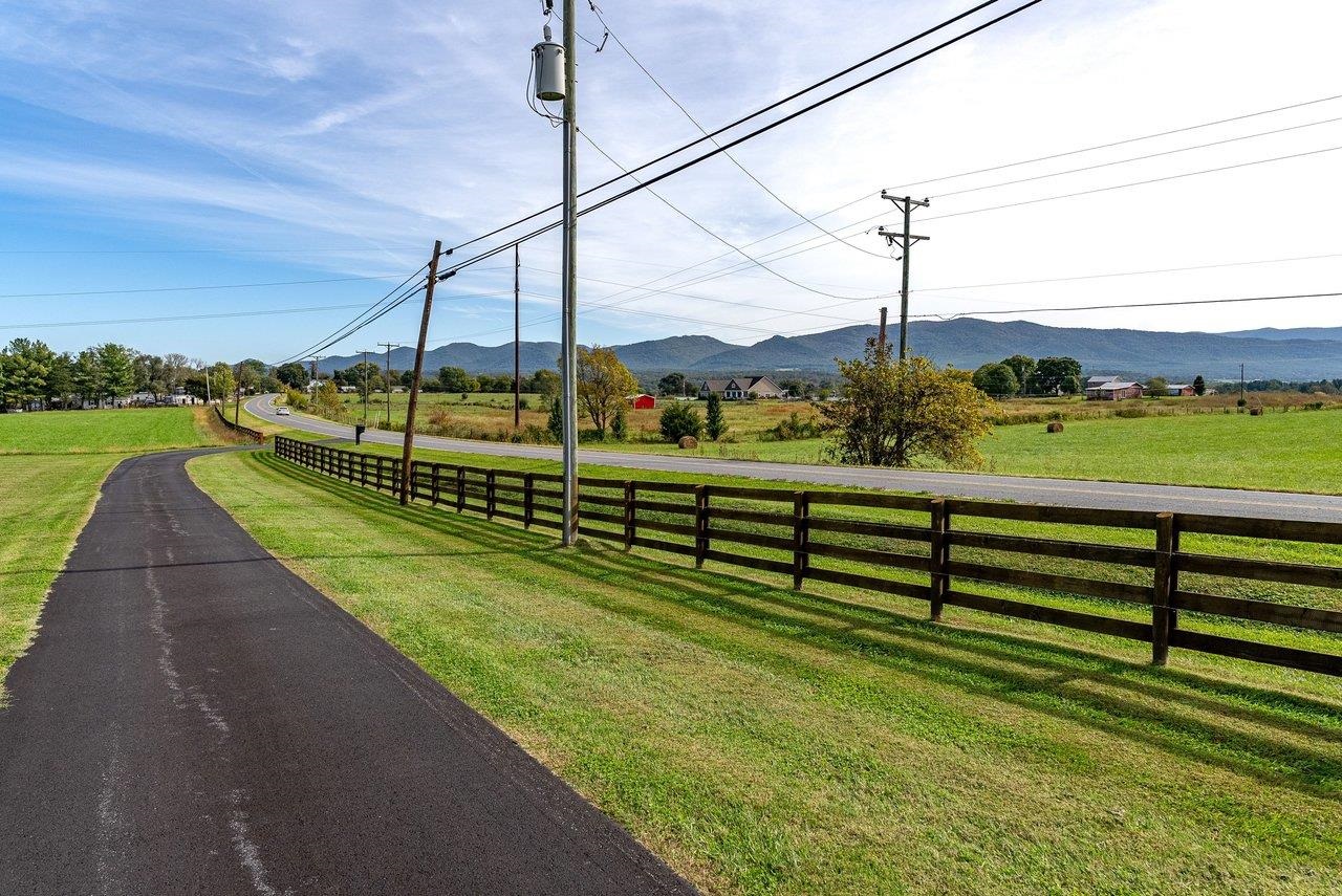 6869 EAST POINT RD, ELKTON, Virginia 22827, 4 Bedrooms Bedrooms, ,2 BathroomsBathrooms,Residential,6869 EAST POINT RD,683319 MLS # 683319 6869 EAST POINT RD, ELKTON, Virginia 22827, 4 Bedrooms Bedrooms, ,2 BathroomsBathrooms,Residential,6869 EAST POINT RD,683319 MLS # 683319