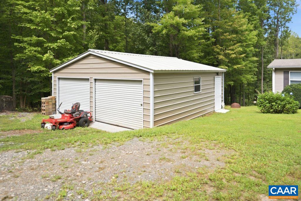 682 PINEY MOUNTAIN LN, SHIPMAN, Virginia 22971, 2 Bedrooms Bedrooms, ,2 BathroomsBathrooms,Residential,682 PINEY MOUNTAIN LN,683325 MLS # 683325