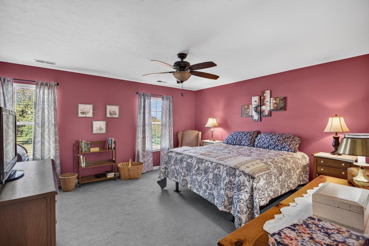 224 BRIDGEPORT DR, BRIDGEWATER, Virginia 22812, 4 Bedrooms Bedrooms, ,2 BathroomsBathrooms,Residential,224 BRIDGEPORT DR,683327 MLS # 683327