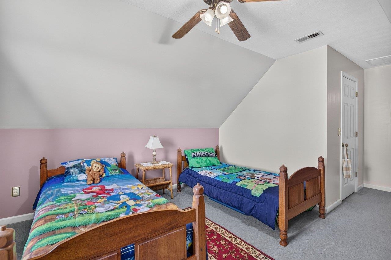 224 BRIDGEPORT DR, BRIDGEWATER, Virginia 22812, 4 Bedrooms Bedrooms, ,2 BathroomsBathrooms,Residential,224 BRIDGEPORT DR,683327 MLS # 683327