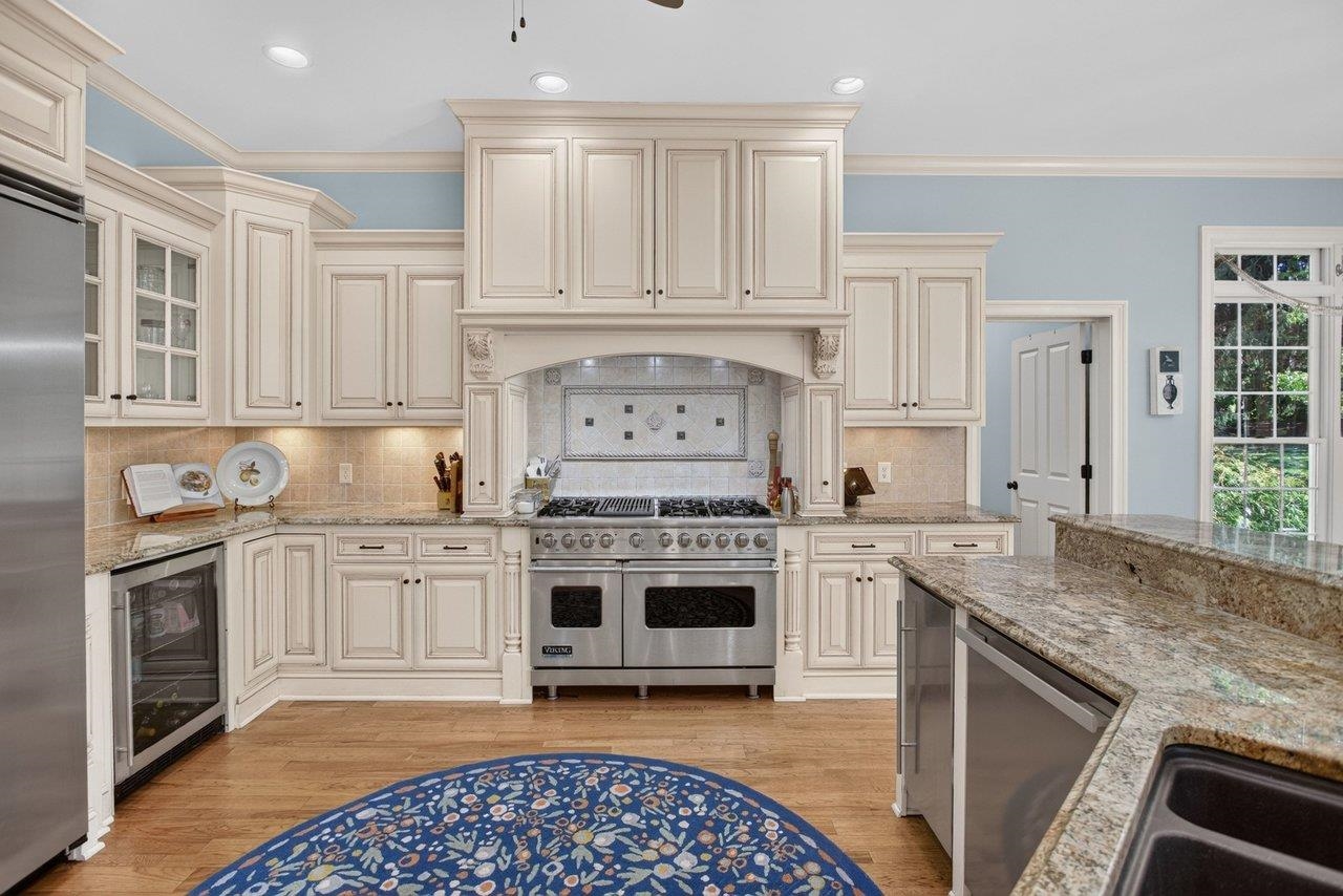 3409 LAKE POINTE DR, ROCKINGHAM, Virginia 22801, 5 Bedrooms Bedrooms, ,4 BathroomsBathrooms,Residential,3409 LAKE POINTE DR,683333 MLS # 683333 3409 LAKE POINTE DR, ROCKINGHAM, Virginia 22801, 5 Bedrooms Bedrooms, ,4 BathroomsBathrooms,Residential,3409 LAKE POINTE DR,683333 MLS # 683333