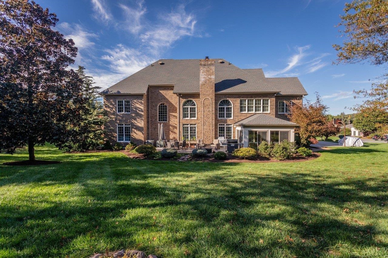 3409 LAKE POINTE DR, ROCKINGHAM, Virginia 22801, 5 Bedrooms Bedrooms, ,4 BathroomsBathrooms,Residential,3409 LAKE POINTE DR,683333 MLS # 683333 3409 LAKE POINTE DR, ROCKINGHAM, Virginia 22801, 5 Bedrooms Bedrooms, ,4 BathroomsBathrooms,Residential,3409 LAKE POINTE DR,683333 MLS # 683333
