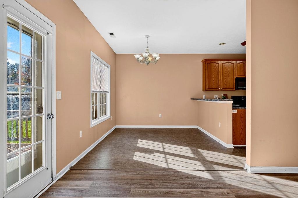 115 NORTHWOOD DR, WAYNESBORO, Virginia 22980, 3 Bedrooms Bedrooms, ,2 BathroomsBathrooms,Residential,115 NORTHWOOD DR,683338 MLS # 683338 115 NORTHWOOD DR, WAYNESBORO, Virginia 22980, 3 Bedrooms Bedrooms, ,2 BathroomsBathrooms,Residential,115 NORTHWOOD DR,683338 MLS # 683338