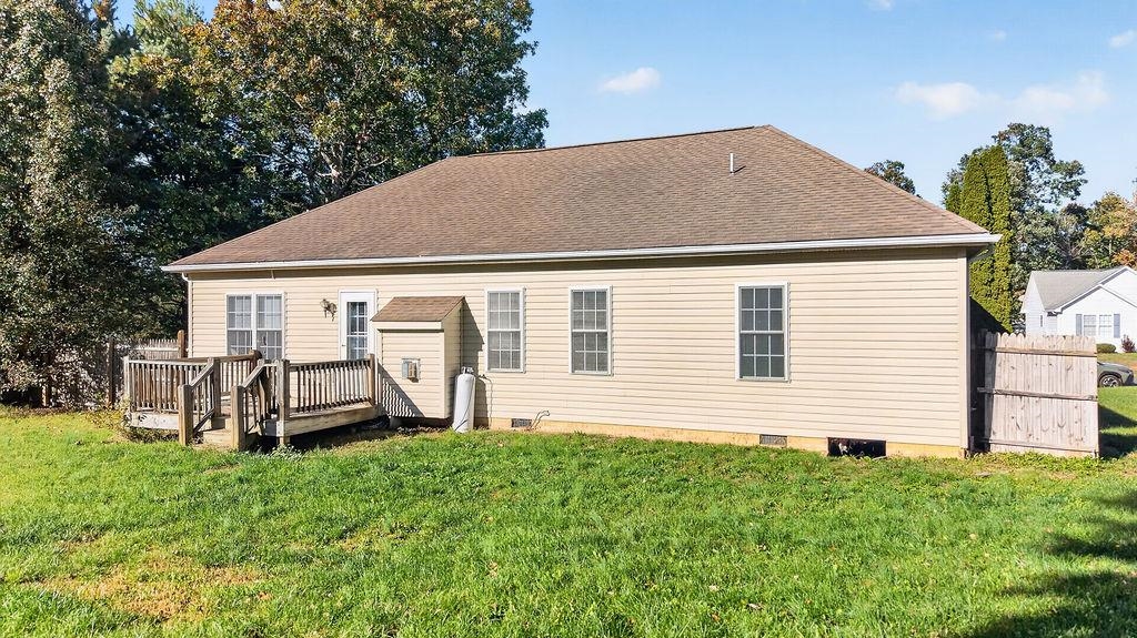 115 NORTHWOOD DR, WAYNESBORO, Virginia 22980, 3 Bedrooms Bedrooms, ,2 BathroomsBathrooms,Residential,115 NORTHWOOD DR,683338 MLS # 683338 115 NORTHWOOD DR, WAYNESBORO, Virginia 22980, 3 Bedrooms Bedrooms, ,2 BathroomsBathrooms,Residential,115 NORTHWOOD DR,683338 MLS # 683338