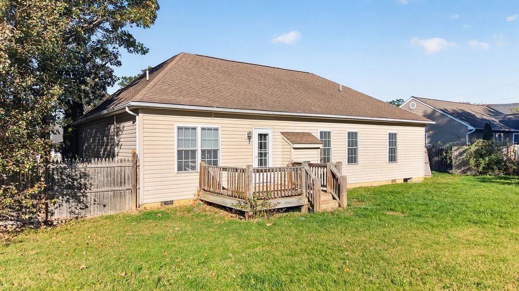 115 NORTHWOOD DR, WAYNESBORO, Virginia 22980, 3 Bedrooms Bedrooms, ,2 BathroomsBathrooms,Residential,115 NORTHWOOD DR,683338 MLS # 683338 115 NORTHWOOD DR, WAYNESBORO, Virginia 22980, 3 Bedrooms Bedrooms, ,2 BathroomsBathrooms,Residential,115 NORTHWOOD DR,683338 MLS # 683338