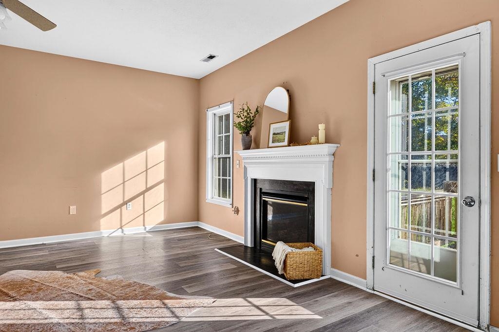 115 NORTHWOOD DR, WAYNESBORO, Virginia 22980, 3 Bedrooms Bedrooms, ,2 BathroomsBathrooms,Residential,115 NORTHWOOD DR,683338 MLS # 683338 115 NORTHWOOD DR, WAYNESBORO, Virginia 22980, 3 Bedrooms Bedrooms, ,2 BathroomsBathrooms,Residential,115 NORTHWOOD DR,683338 MLS # 683338