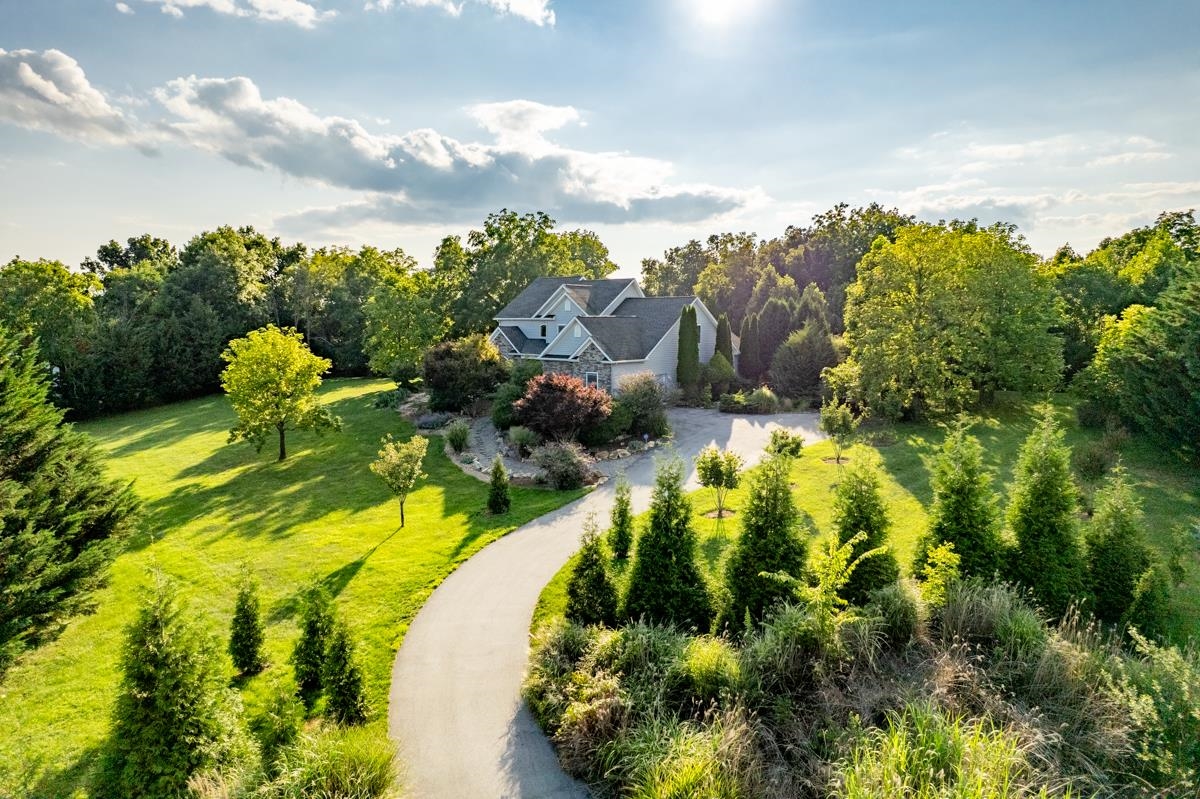 190 RIDGEMORE DR, RAPHINE, Virginia 24472, 4 Bedrooms Bedrooms, ,2 BathroomsBathrooms,Residential,190 RIDGEMORE DR,683344 MLS # 683344 190 RIDGEMORE DR, RAPHINE, Virginia 24472, 4 Bedrooms Bedrooms, ,2 BathroomsBathrooms,Residential,190 RIDGEMORE DR,683344 MLS # 683344