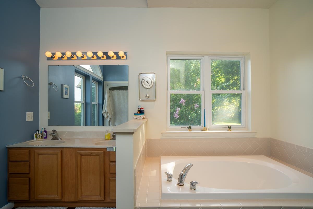 190 RIDGEMORE DR, RAPHINE, Virginia 24472, 4 Bedrooms Bedrooms, ,2 BathroomsBathrooms,Residential,190 RIDGEMORE DR,683344 MLS # 683344 190 RIDGEMORE DR, RAPHINE, Virginia 24472, 4 Bedrooms Bedrooms, ,2 BathroomsBathrooms,Residential,190 RIDGEMORE DR,683344 MLS # 683344