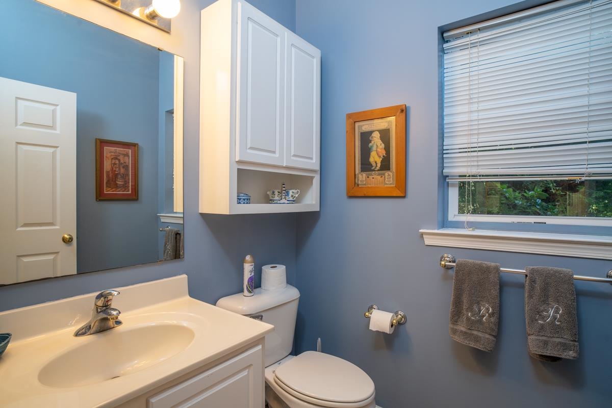 190 RIDGEMORE DR, RAPHINE, Virginia 24472, 4 Bedrooms Bedrooms, ,2 BathroomsBathrooms,Residential,190 RIDGEMORE DR,683344 MLS # 683344 190 RIDGEMORE DR, RAPHINE, Virginia 24472, 4 Bedrooms Bedrooms, ,2 BathroomsBathrooms,Residential,190 RIDGEMORE DR,683344 MLS # 683344