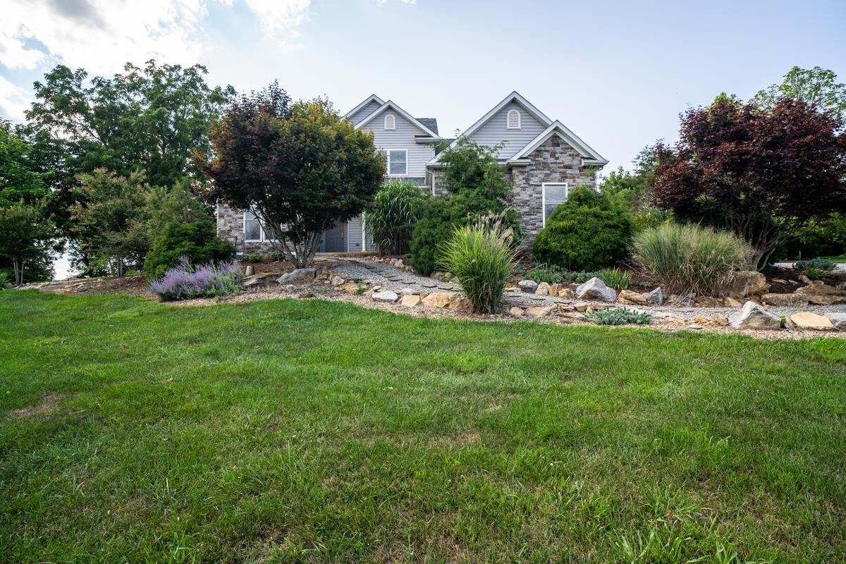 190 RIDGEMORE DR, RAPHINE, Virginia 24472, 4 Bedrooms Bedrooms, ,2 BathroomsBathrooms,Residential,190 RIDGEMORE DR,683344 MLS # 683344 190 RIDGEMORE DR, RAPHINE, Virginia 24472, 4 Bedrooms Bedrooms, ,2 BathroomsBathrooms,Residential,190 RIDGEMORE DR,683344 MLS # 683344